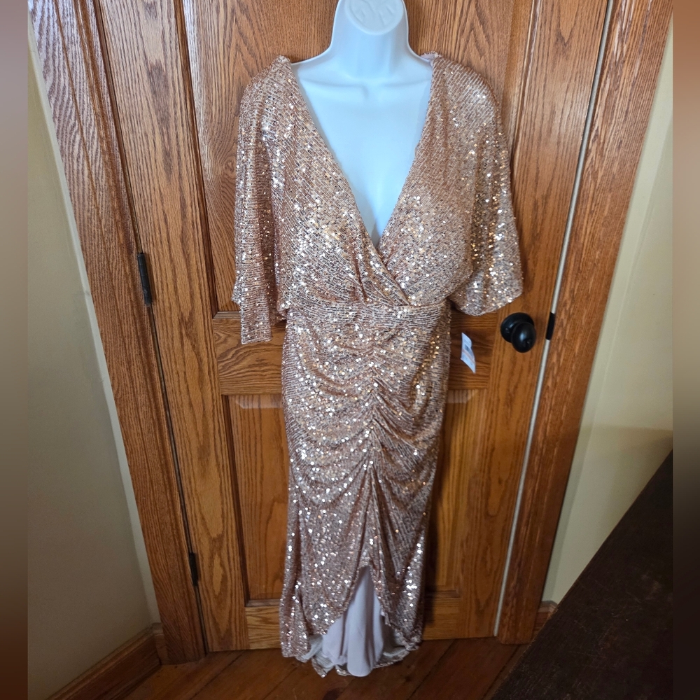 NWT Nightway Gold Sequin Evening Dress, 14W